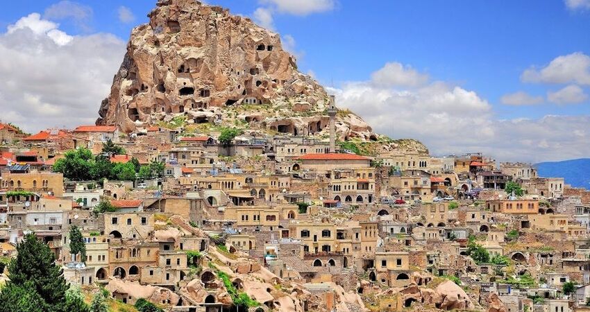 KIZILÇUKUR'DA GÜN BATIMI - KAPADOKYA VE IHLARA VADİSİ TURU 1 GECE 2 GÜN