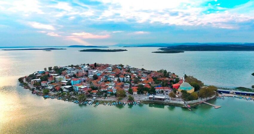 GÜNÜBİRLİK BURSA CUMALIKIZIK GÖLYAZI TURU
